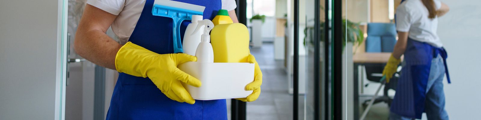 Limpieza profesional de locales comerciales en Tenerife