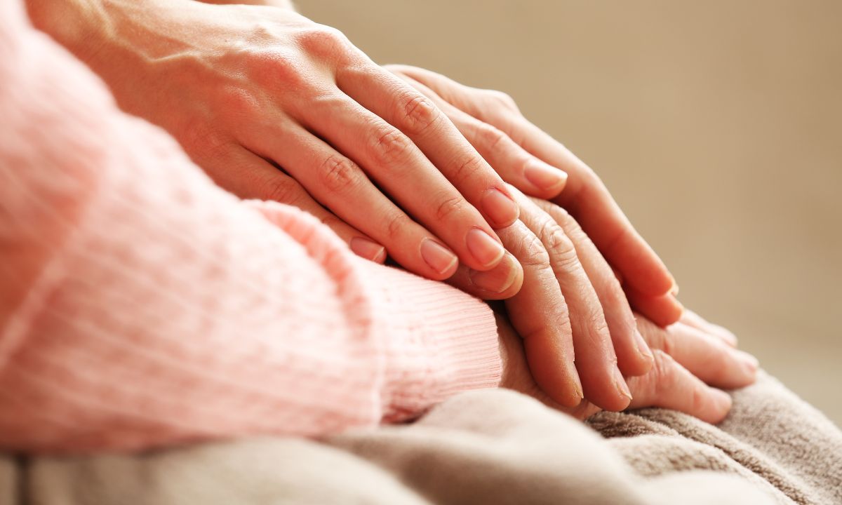 Cuidados paliativos a domicilio con apoyo humano y profesional